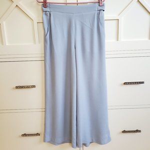 Aritzia Wilfred Light Grey Cropped Pants Sz M